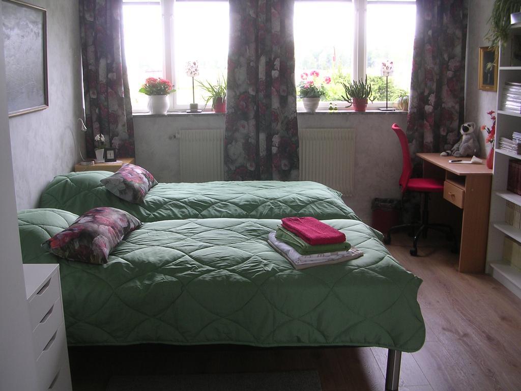 Bo Hos Nancy I Oelme Apartment Kristinehamn Exterior photo