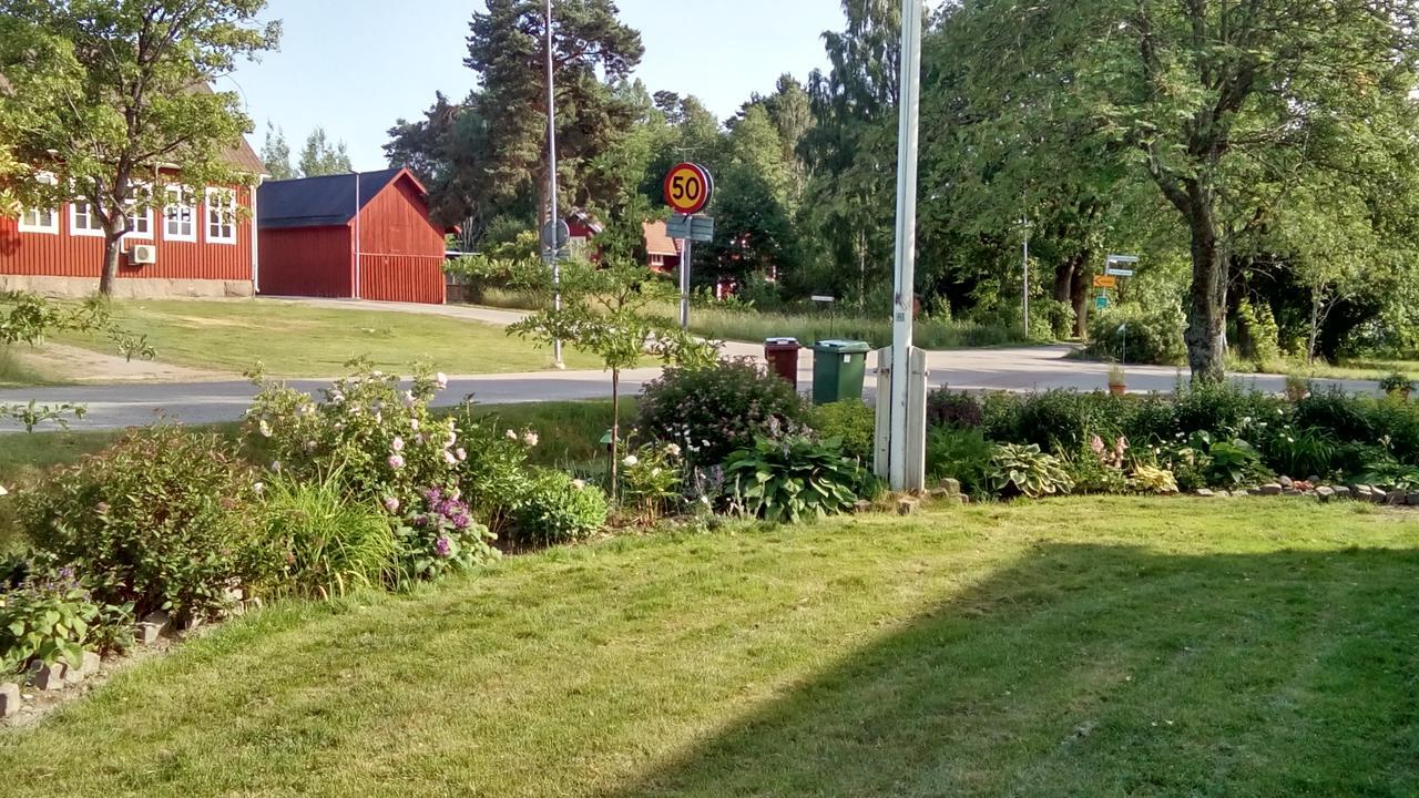 Bo Hos Nancy I Oelme Apartment Kristinehamn Exterior photo